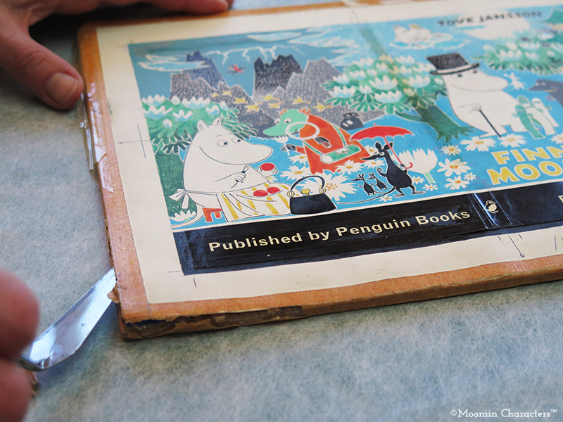 Ateneum_Moomin book cover conservation