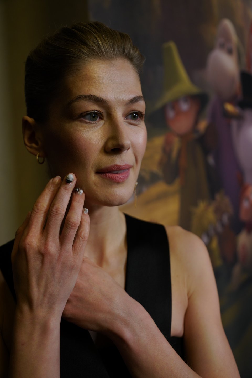 Rosamund Pike Moominvalley Nail Moomin.com