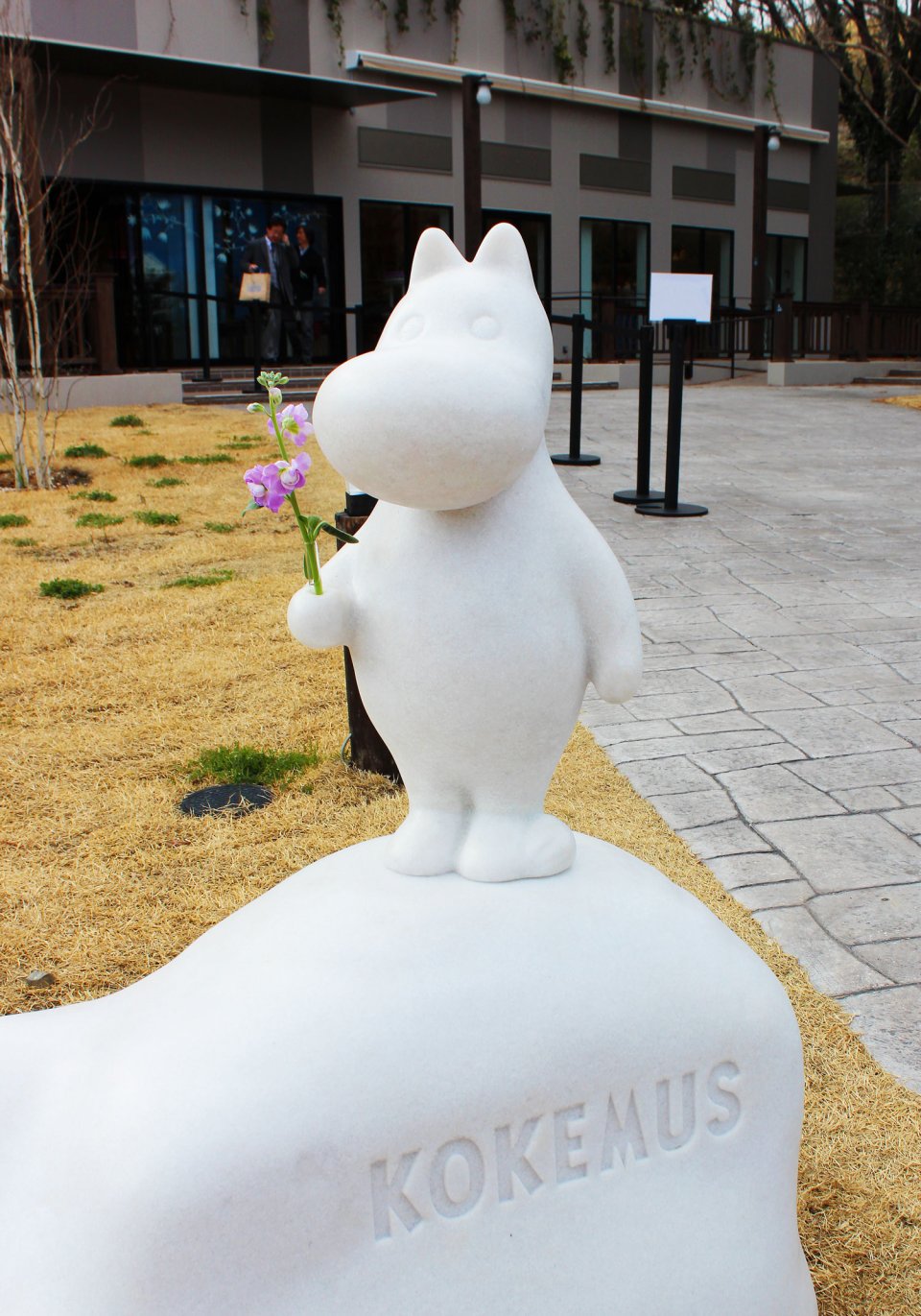 Moominvalley-Park-Japan-Hanno-Kokemus-Moomintroll-Statue