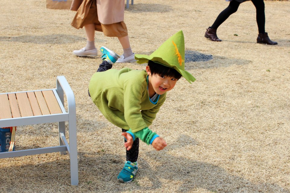 Moominvalley-Park-Japan-Opening-Snufkin-Fan-Cosplay