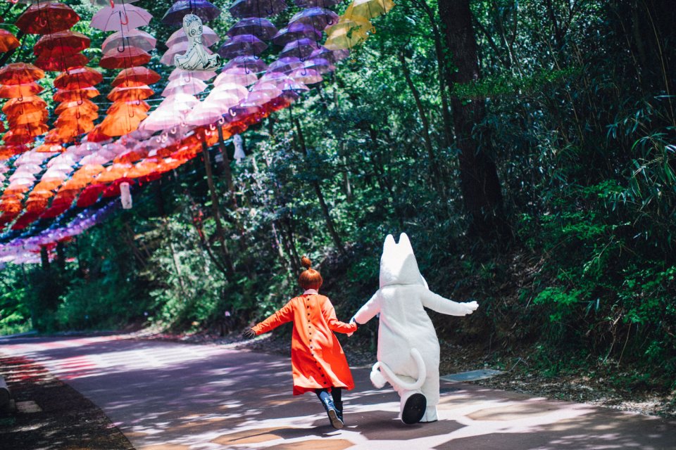 Moominvalley_Park_Umbrella_Sky_Hanno_Japan_Hanno_Moomintroll_Little_My