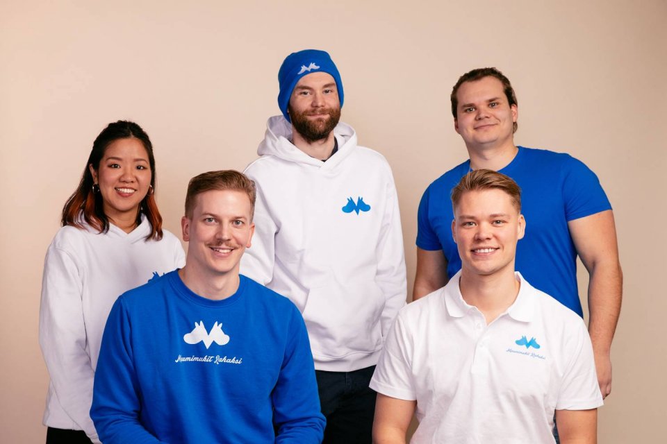 Muumimukit rahaksi team